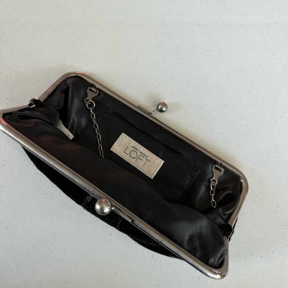 Ann Taylor Loft Velvet wristlet - Picture 2 of 3